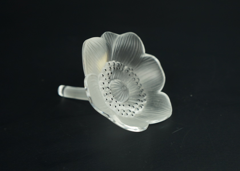 Rene Lalique, konstglas, blomma, signerad Lalique France.