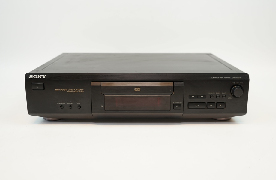 CD-Spelare, Sony CDP-XE330.