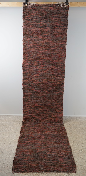 Trasmatta, mått: 345x80 cm.