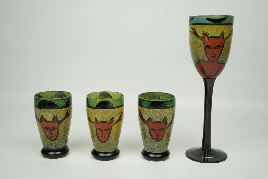 Ulrica Hydman Vallien, glas, 4 delar, Kosta Boda.