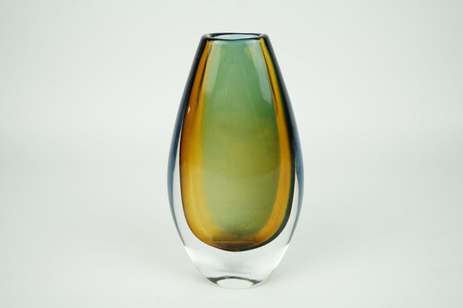 Vicke Lindstrand, glas, vas, Kosta Boda.