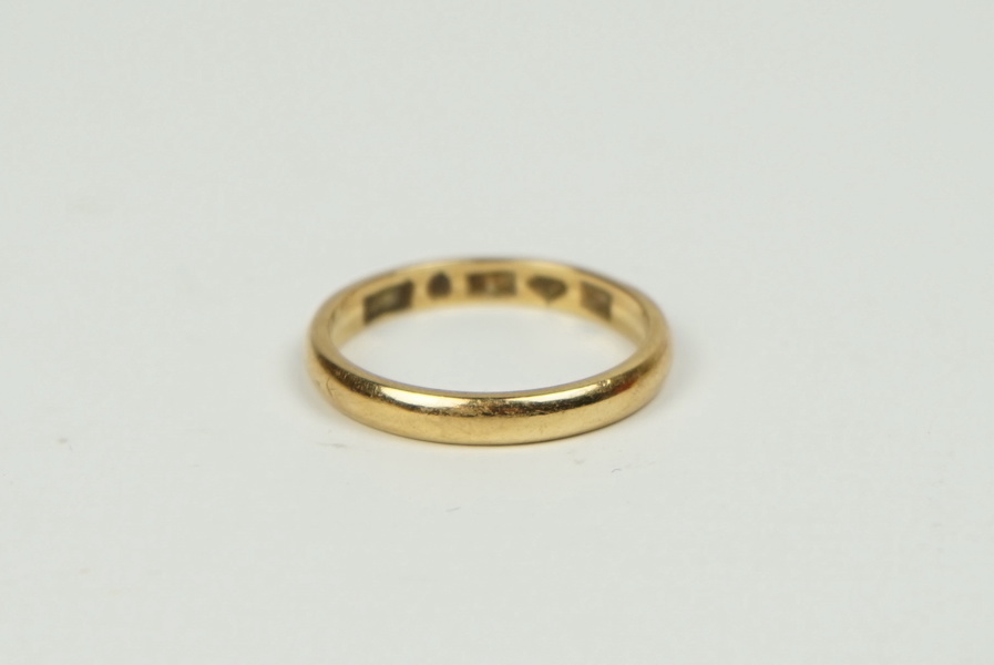 Ring, 18K guld.