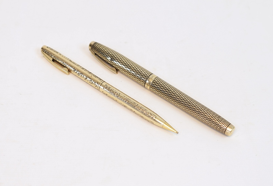 Pennor, 2 st, 12K och 14K pläterat, Sheaffer, USA.