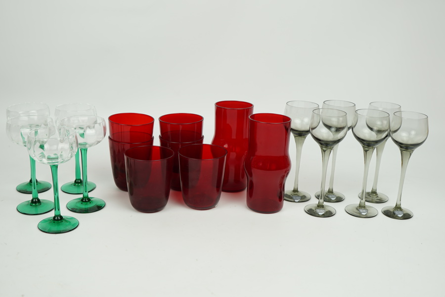 Glas, 19 delar, bl.a Monica Bratt, Reijmyre Glasbruk.