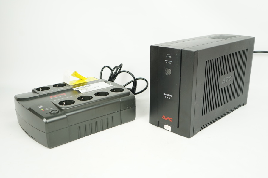 APC-Backup, 2 delar, Schenider Electric.