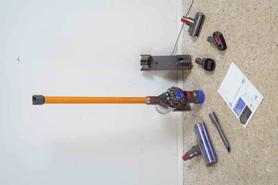 Dammsugare, Dyson v8 absolute, med tillbehör.