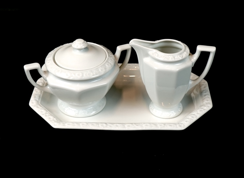 Sockerskål, bricka och mjölkanna, porslin, ''Classic Rose'', Rosenthal.