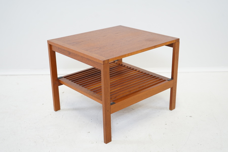 Sidobord, teak, France Davekosen/France & Son, Danmark, omkring 1900-talets mitt.