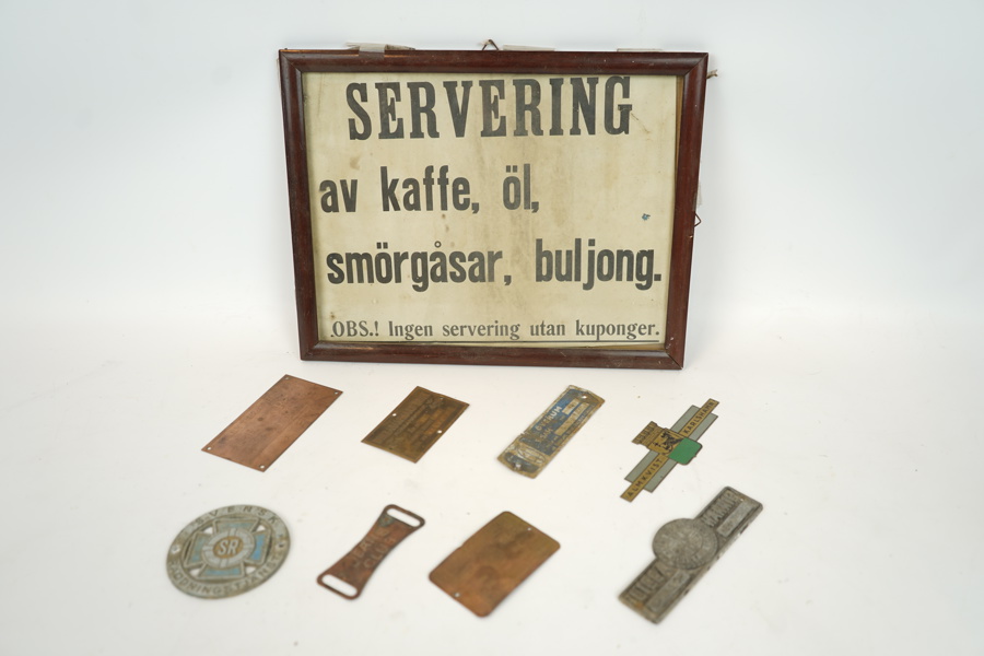 Skyltar, 9 st, bl.a Svensk Räddningstjänst.