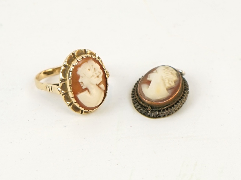 Ring och hänge, kamé, ring i 8k guld.