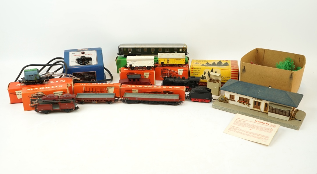 Modelltåg, hus, m.m, ett parti, Märklin.