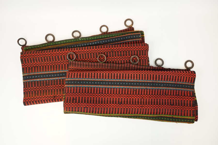 Hängen, 2 st, allmogetextil.