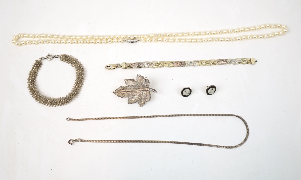 Halsband m.m, 7 delar, silver.