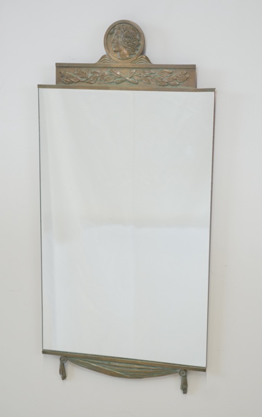 Spegel, brons, antikiserande stil, Swedish Grace, 1900-talets första hälft.