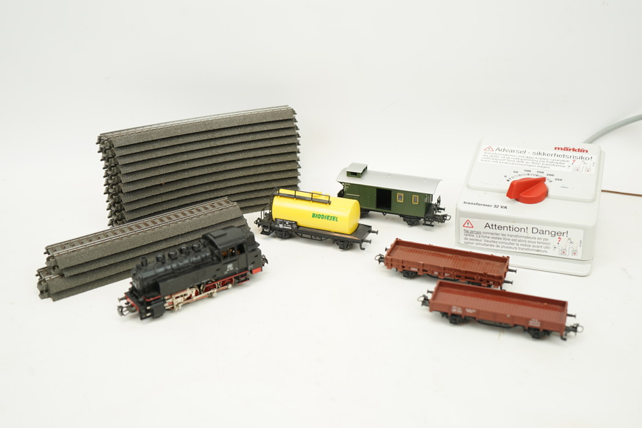 Märklin, räls, lok m.m, ett parti.