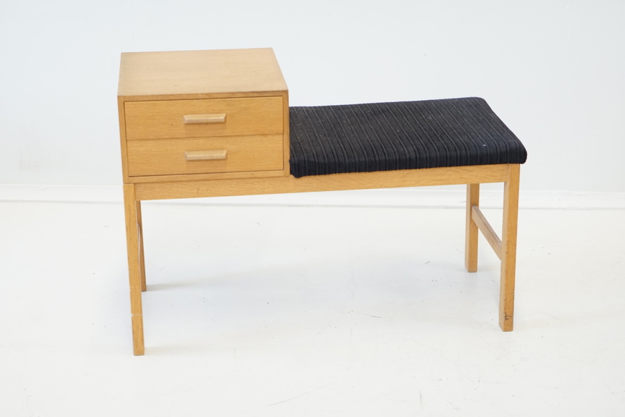 Hallmöbel, ek/textil, 1950/60-tal.