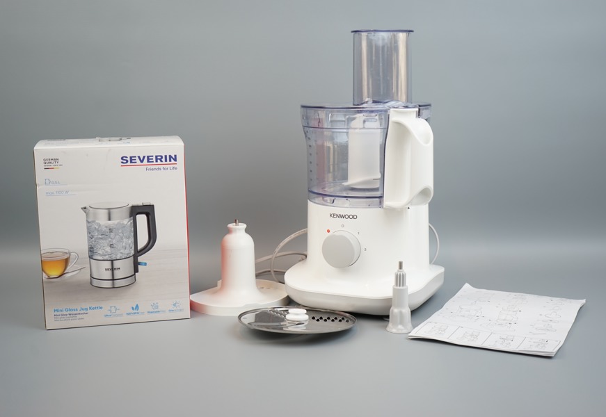 Vattenkokare och matberedare, Severin och Kenwood.