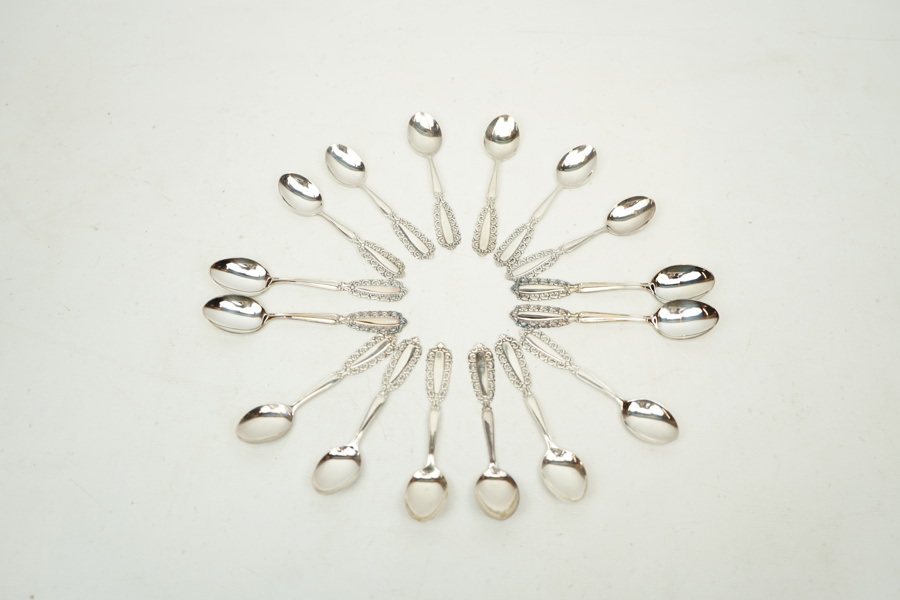 Mocca/kaffeskedar, 16 st, "Carmen", GAB, silver, 147 gram.