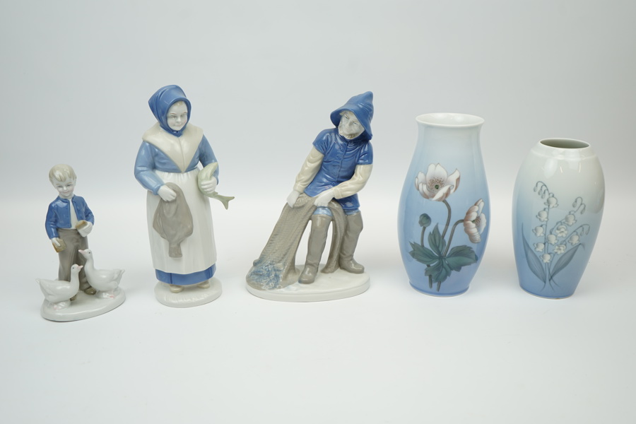 Figuriner och vaser, 5 delar, porslin, bl.a Bing & Gröndahl.