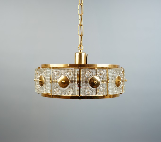 Taklampa, glas/mässing, 1900-talets andra hälft.
