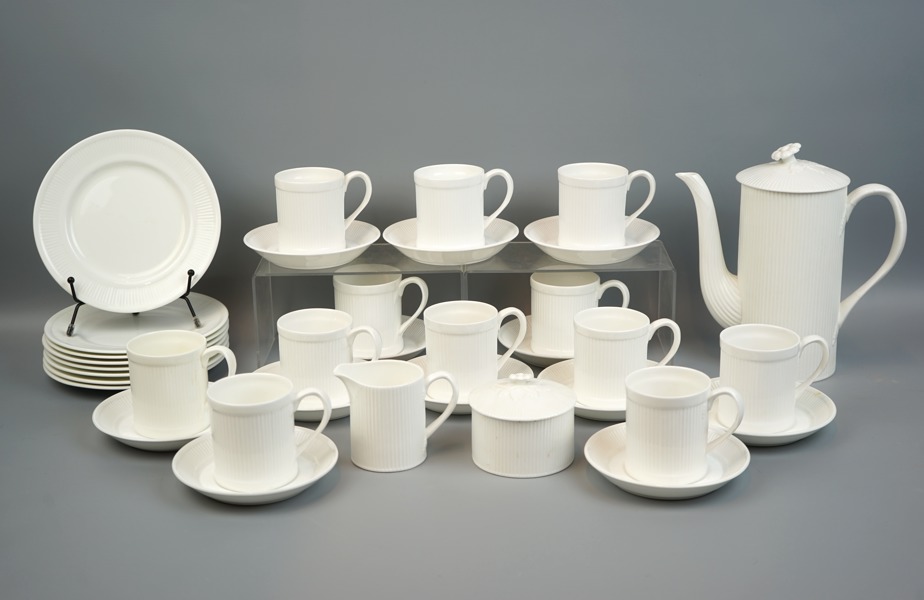 Kaffeservis, 23 delar, benporslin, Staffordshire, England.