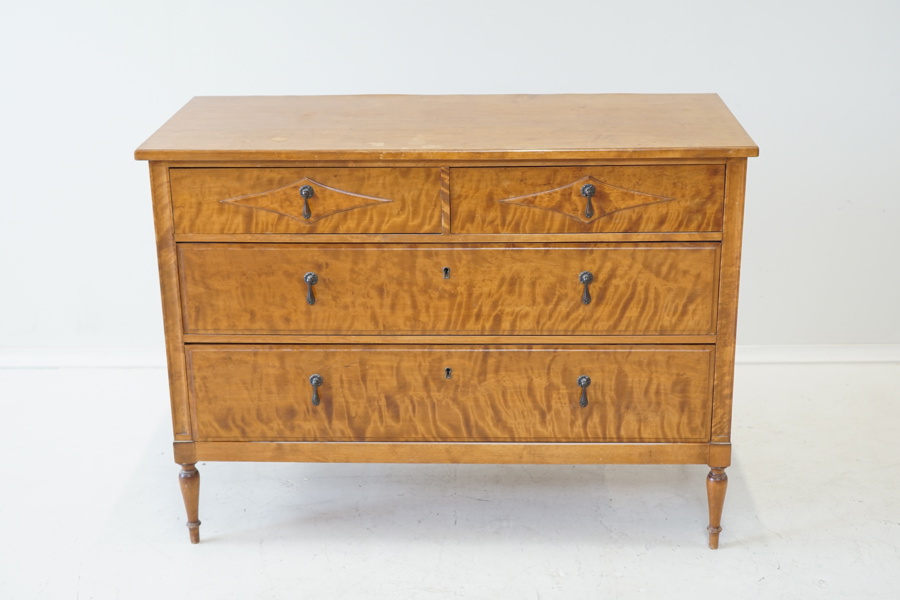 Byrå, 4 lådor, björk, 1930-tal.