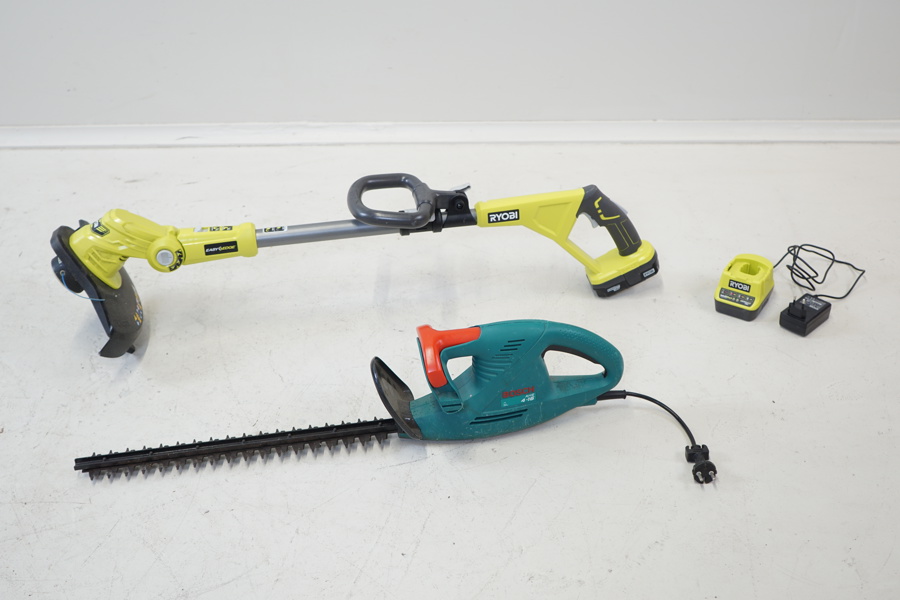 Häcksax, Bosch, och grästrimmer, Ryobi, el/batteridriven.