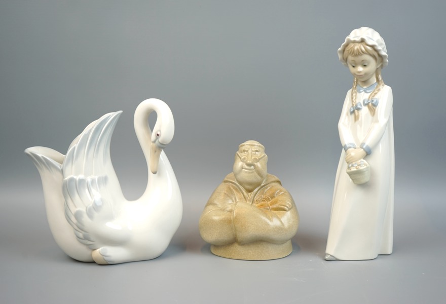 Vas och figuriner, 3 delar, porslin, bl.a Munkedal, Rörstrand.