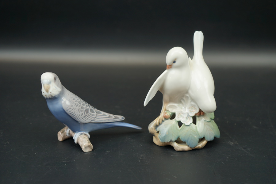 Figuriner, 2 st, fåglar, porslin, Royal Copenhagen, Svend Jespersen, Bing & Gröndahl och Royal Copenhagen.