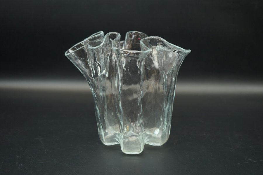 Vas, sk tulpanvas, glas, Muurla, Finland.