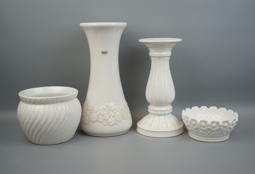 Piedestaler och ytterfoder, 4 delar, flintgods, bl.a Bay Keramik.