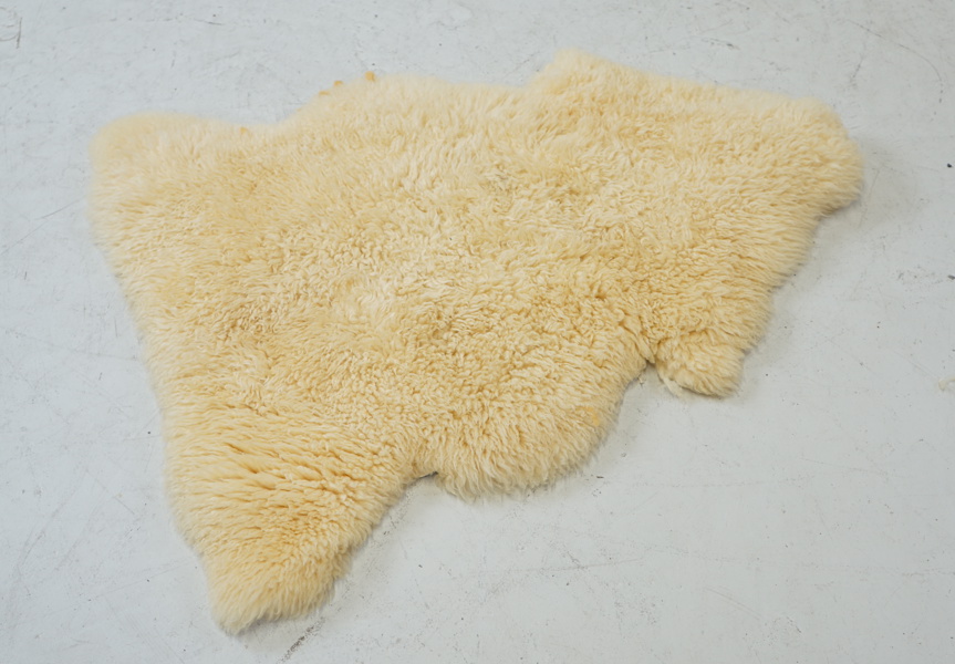 Fårskinn, "Ludde", Ikea.
