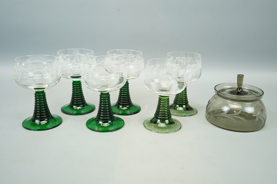 Remmare 6 st, glas, 1900-tal.