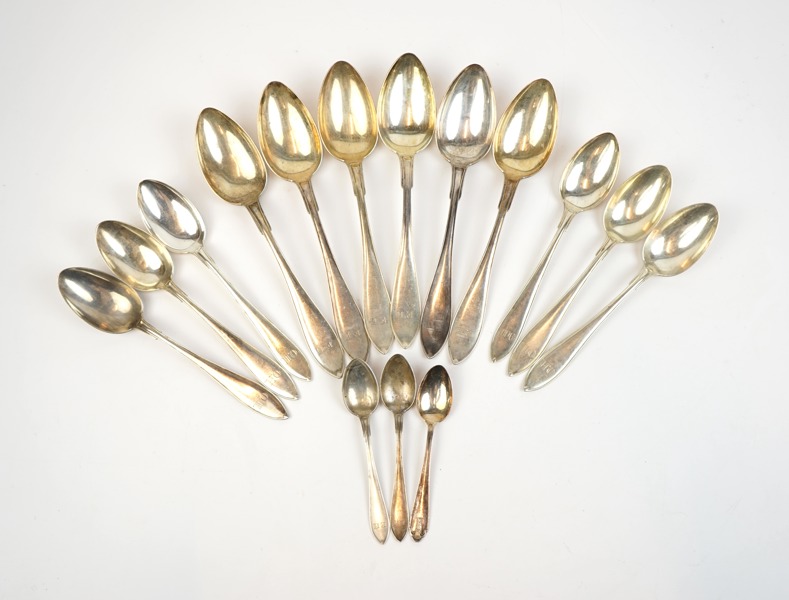 Skedar, 15 st, silver, ''Svensk spets'' och ''Vasa''.