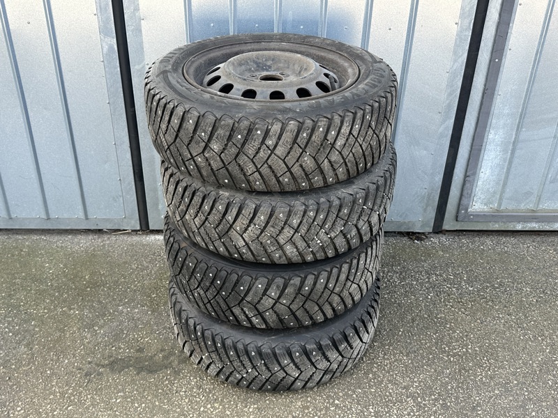 Däck, 4 st, M+S, Goodyear 175/65R14, Agrip Ice Active.