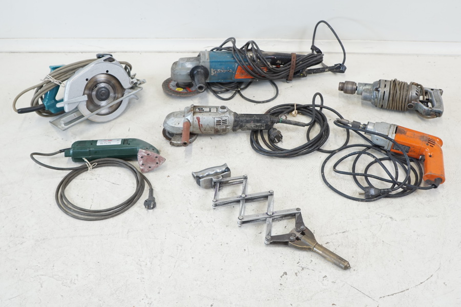 Elverktyg, 7 st,  bl. a Black & Decker.