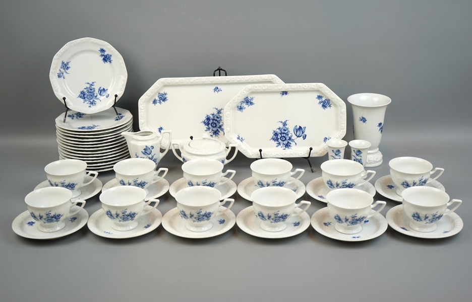 Teservis, 34 delar, porslin, ''Classic Rose Collection'', Rosenthal., Tyskland.