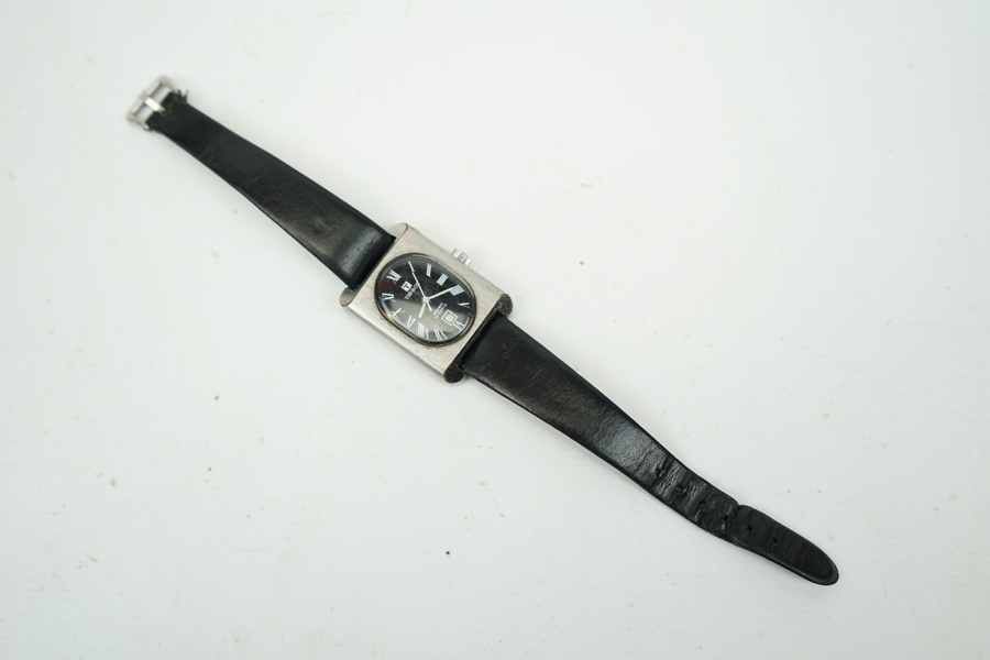 Tissot Seven Automatic, armbandsur, automatiskt, datumvisare.