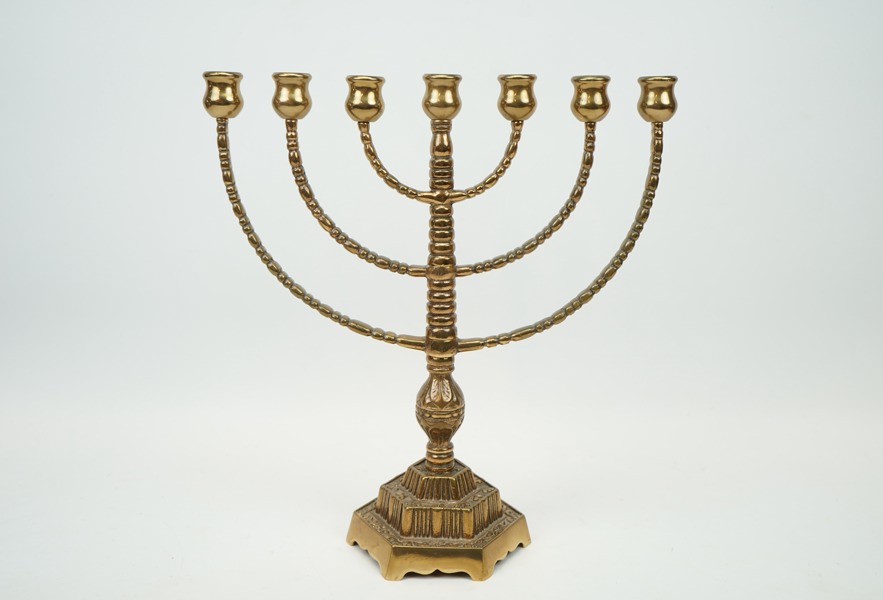 Menorah, malm.