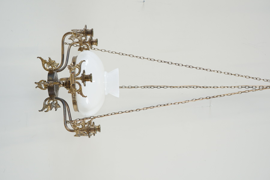 Elektrifierad fotogentaklampa, mässing/glas Elpe-Armatur AB, 1900-tal.