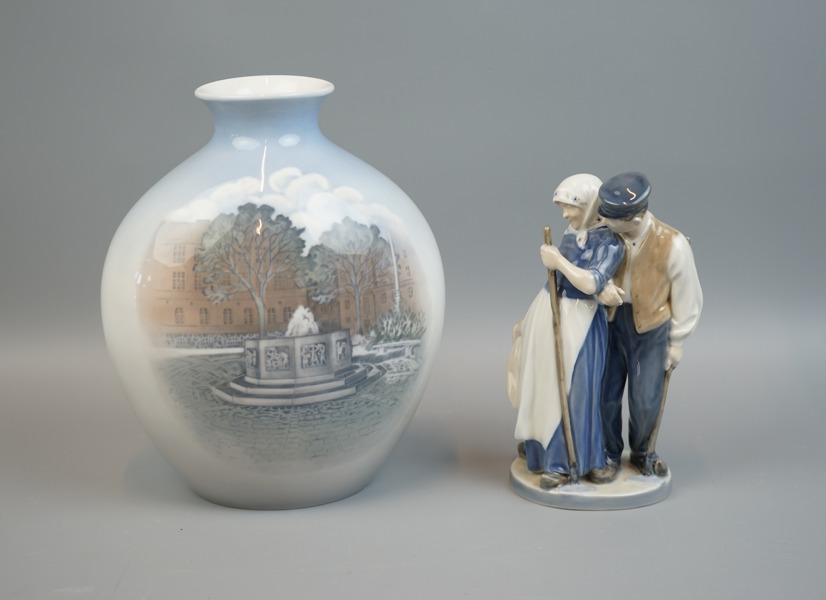 Vas och figurin, porslin, Bing & Gröndahl och Royal Copenhagen.
