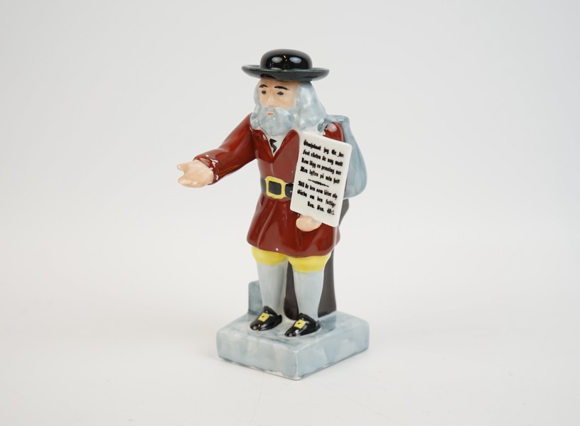 Figurin/sparbössa, porslin, ''Rosenbom'', Upsala-Ekeby Karlskrona.