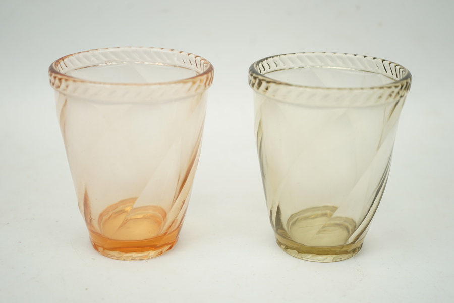 Edwin Ollers, vaser, 2 st, glas, 1937.