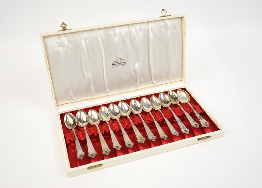 Kaffeskedar, 12 delar, silver 830.