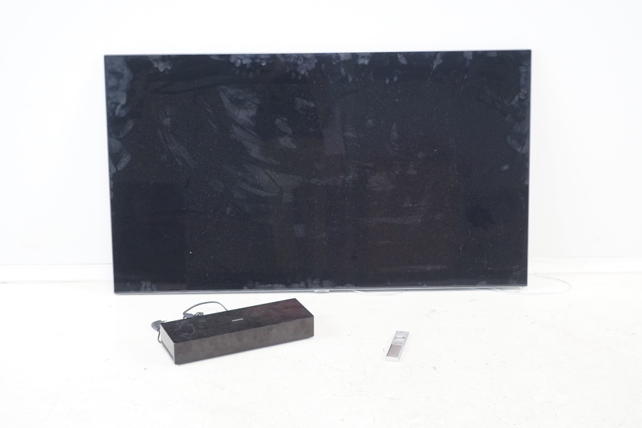 TV, 55 tum, Samsung QE55Q8FNAT, med Connect Box och fjärrkontroll.