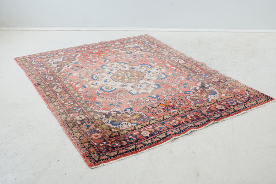 Matta, orientalisk, handknuten, ull.
