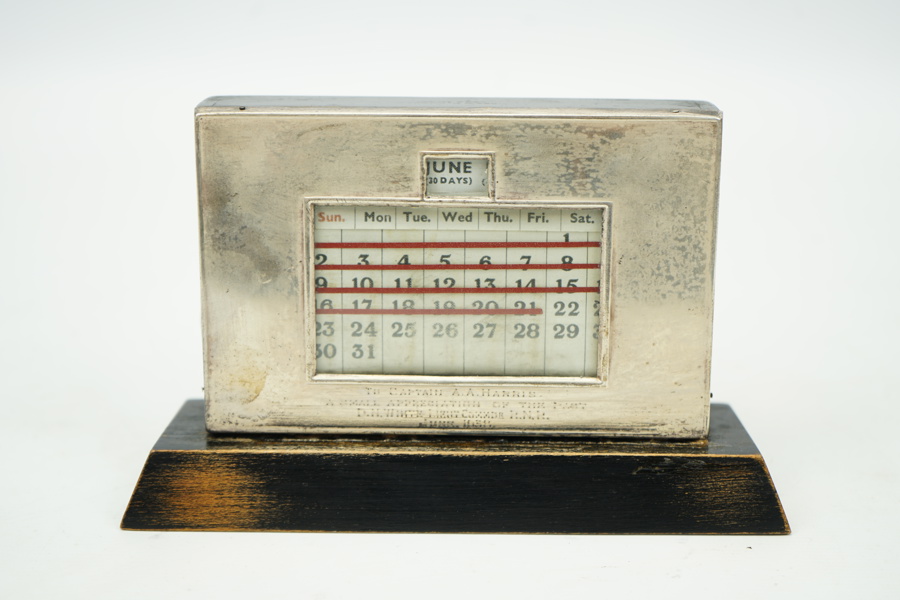 Bordskalender, sk evighetskalender, sterlingsilver, art deco, 1900-talets första hälft.