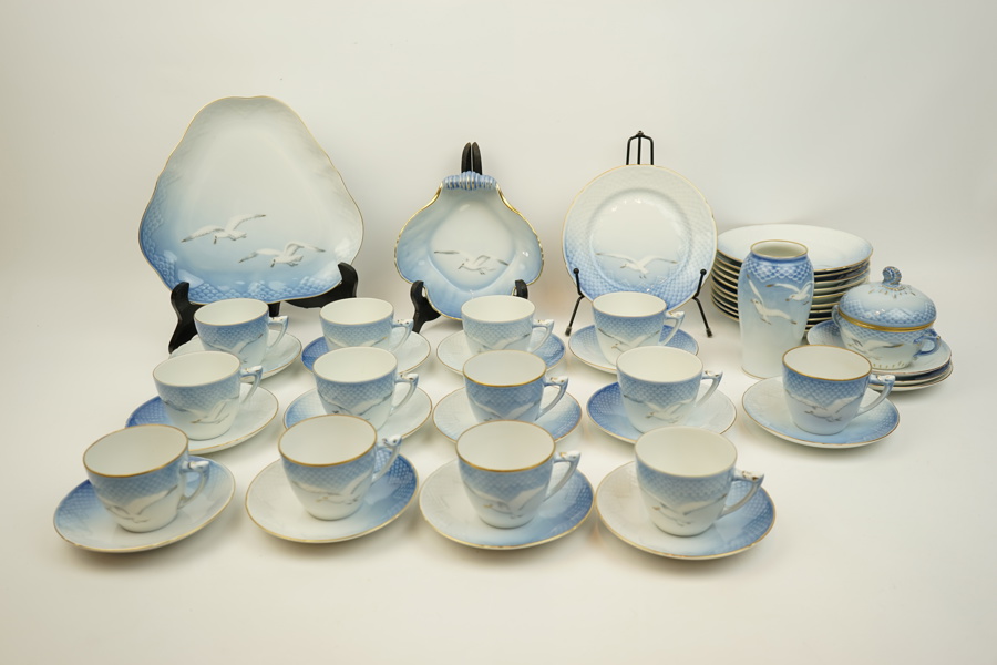 Kaffeservis, 28 delar, porslin, "Måsen", Bing & Gröndahl/ Royal Copenhagen.
