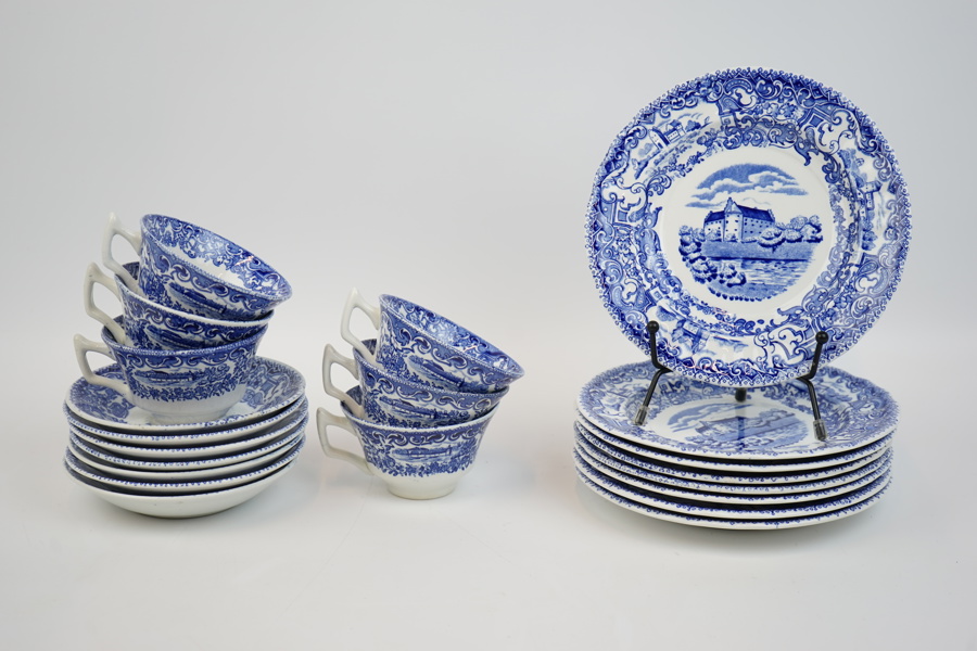 Kaffeservis, 14 delar, porslin, "Svenska Slott", Rörstrand.