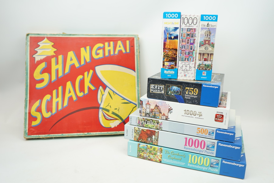 Pussel, 8 st, samt Shanghai Schack, bl.a Ravensburger.